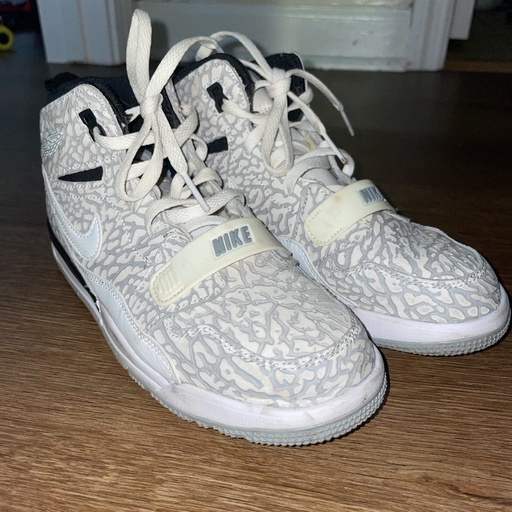 Jordan’s Gray and white
